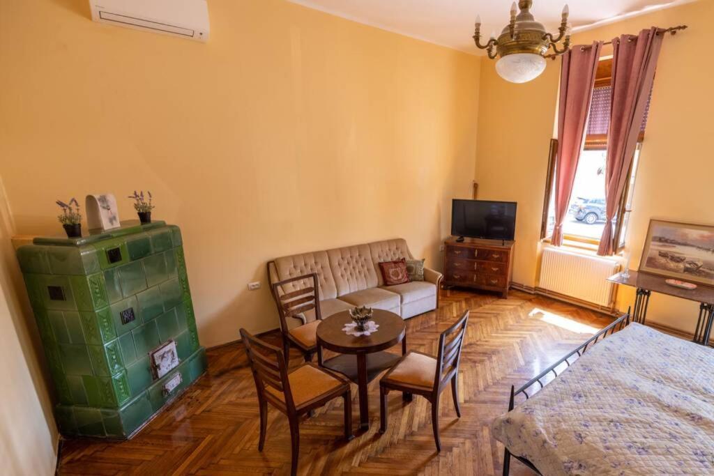 Apartman Gaudeamus Leilighet Varaždin Eksteriør bilde